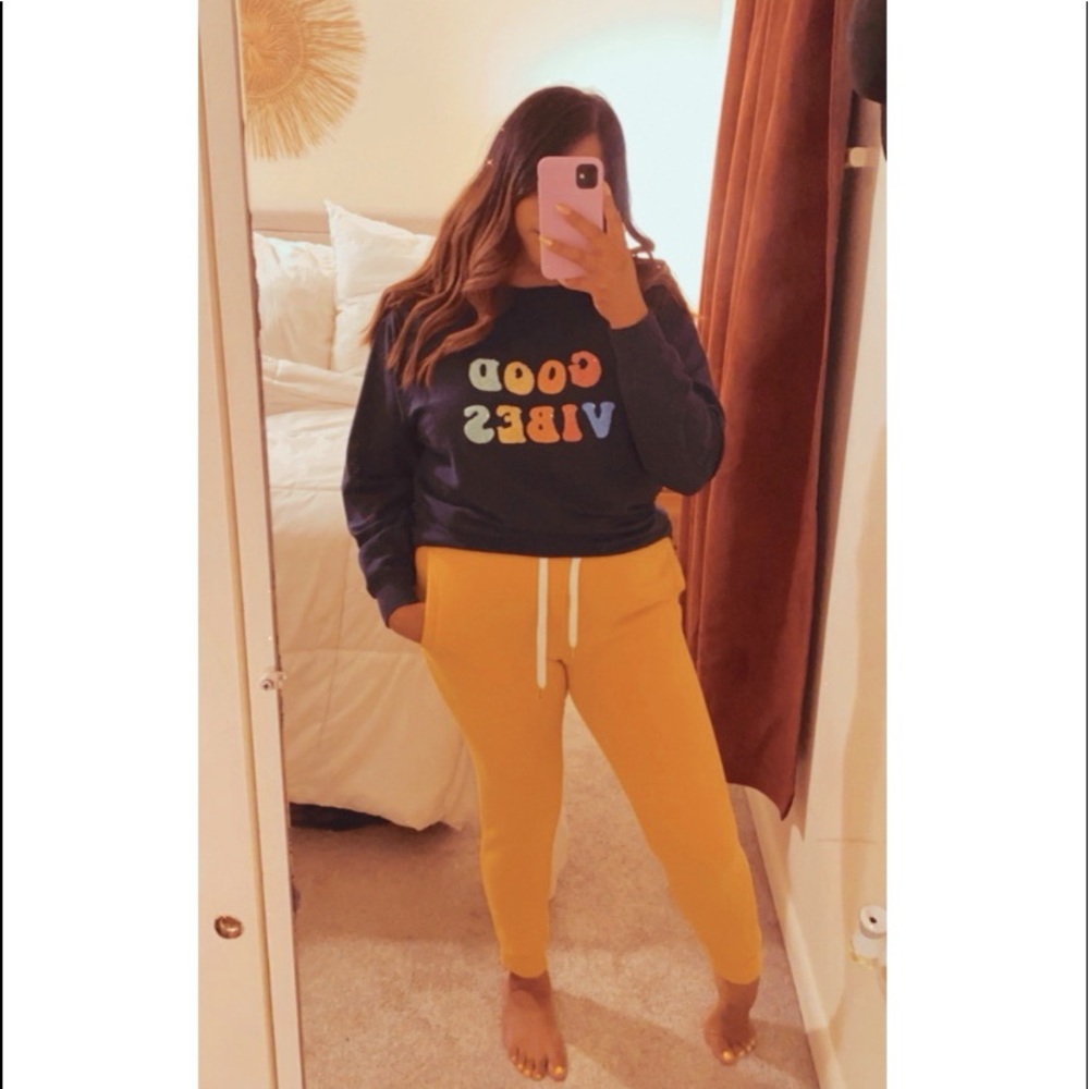 Wildfox • Good Vibes • Crewneck • Pullover • M